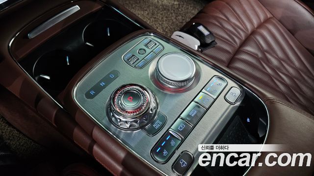 Genesis G90 2023 — photo 9