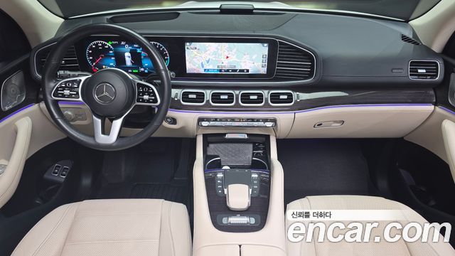 Mercedes-Benz GLE-Class 2021 — photo 10