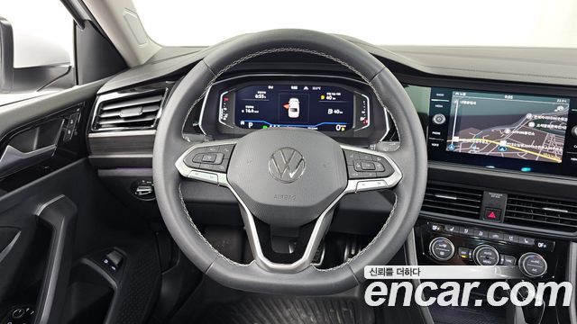Volkswagen Jetta 2023 — photo 13