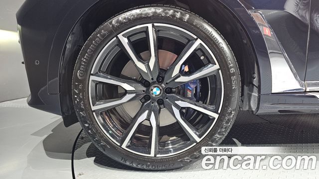 BMW X7 2022 — photo 5