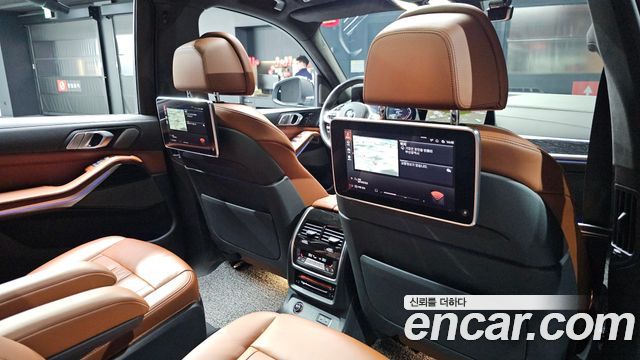 BMW X7 2022 — photo 26