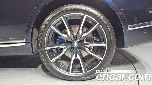 BMW X7 2022 — photo 7