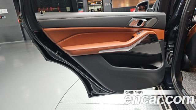BMW X7 2022 — photo 15