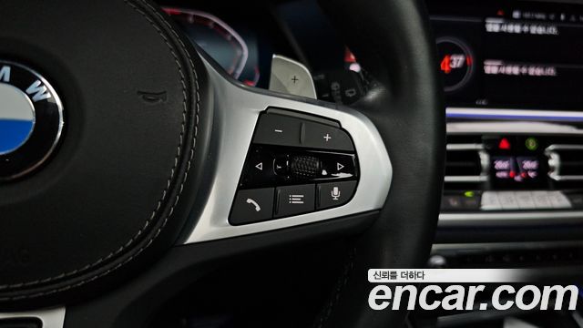 BMW X7 2022 — photo 30