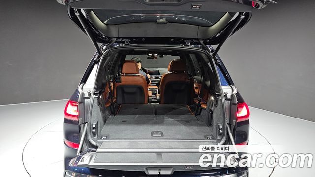 BMW X7 2022 — photo 40