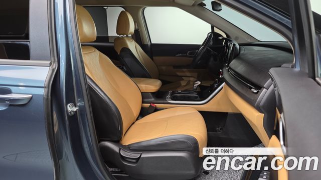 Kia Canival 2022 — photo 11