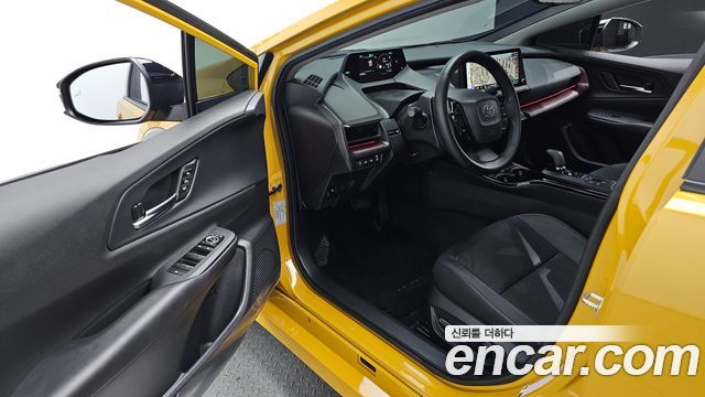Toyota Prius 2024 — photo 17