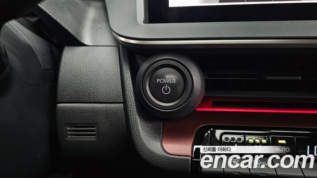 Toyota Prius 2024 — photo 27