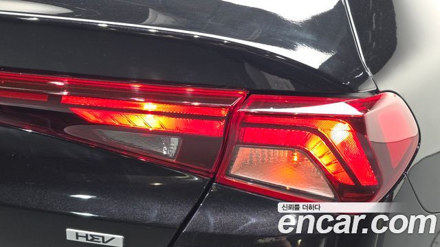 Kia K5 2023 — photo 9
