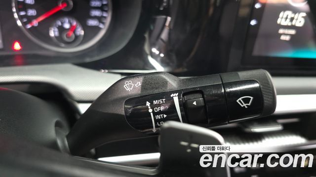 Kia K5 2023 — photo 28