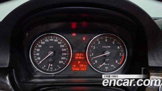 BMW 3-Series 2009 — photo 8