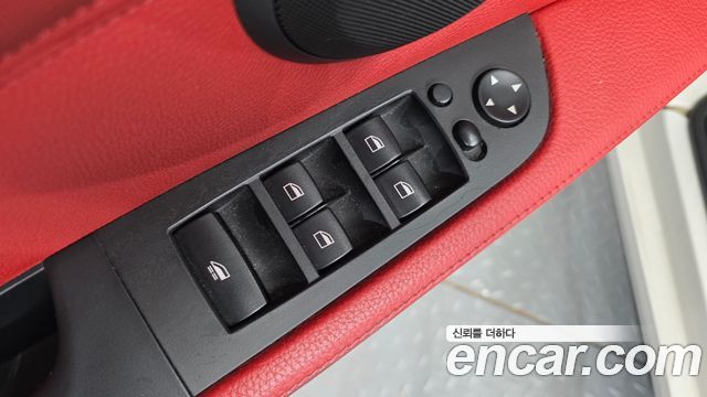 BMW 3-Series 2009 — photo 11