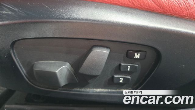 BMW 3-Series 2009 — photo 12
