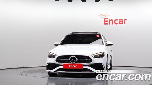 Mercedes-Benz C-Class 2024 — photo 3