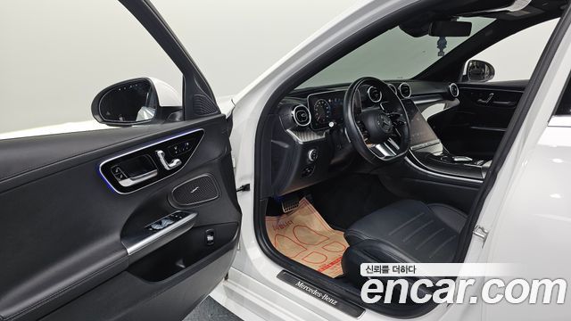 Mercedes-Benz C-Class 2024 — photo 10