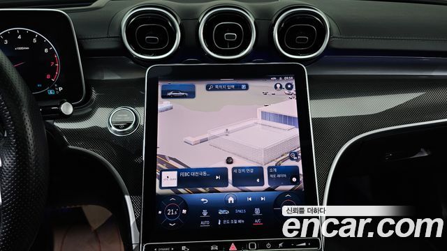 Mercedes-Benz C-Class 2024 — photo 16