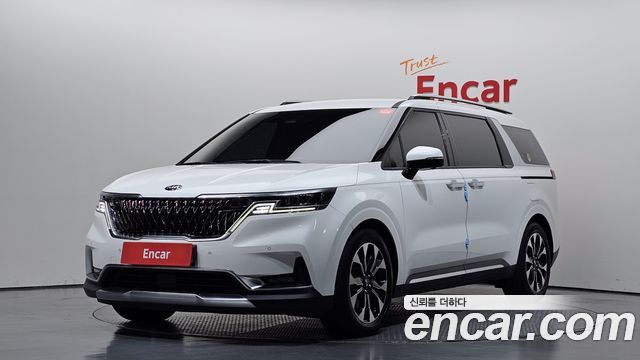 Kia Canival 2021 — photo 1