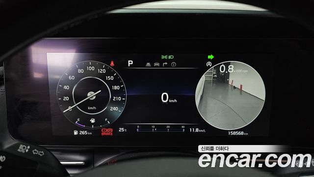 Kia Canival 2021 — photo 11