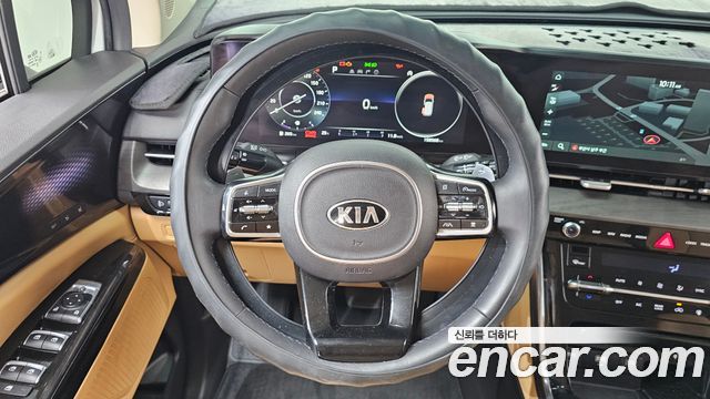 Kia Canival 2021 — photo 19