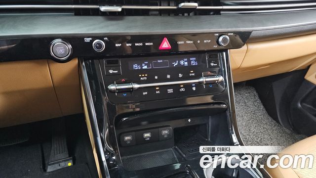 Kia Canival 2021 — photo 25