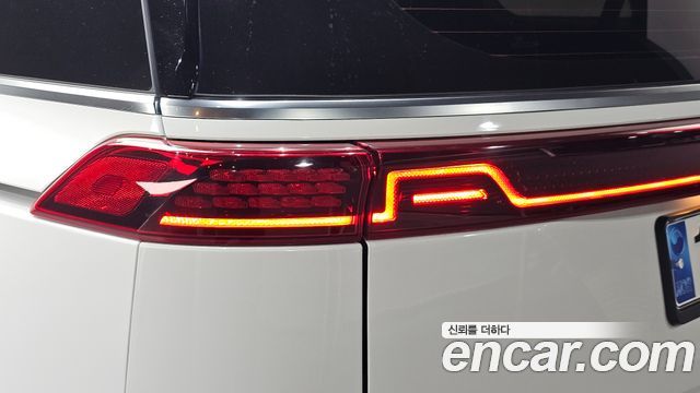 Kia Canival 2021 — photo 9