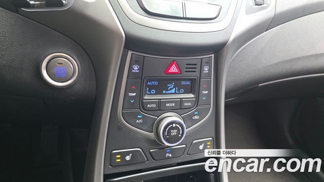 Hyundai AVANTE 2016 — photo 22