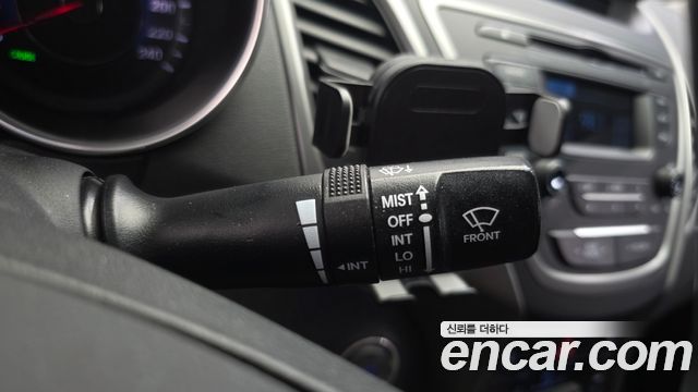 Hyundai AVANTE 2016 — photo 24
