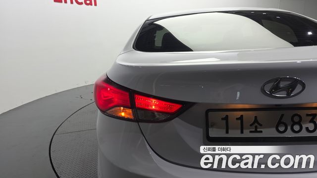 Hyundai AVANTE 2016 — photo 9