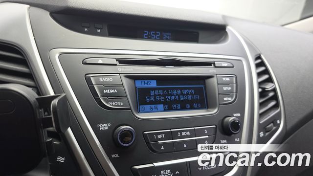 Hyundai AVANTE 2016 — photo 28