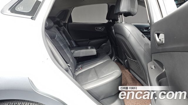 Hyundai Kona 2020 — photo 18