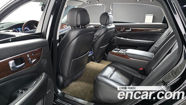 Hyundai Equus 2014 — photo 11