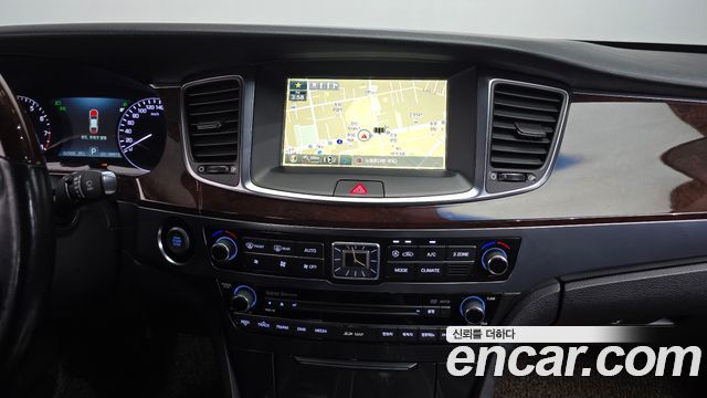Hyundai Equus 2014 — photo 13