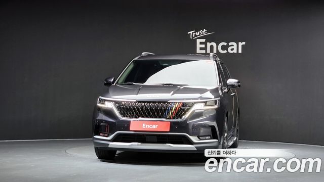 Kia Canival 2021 — photo 3