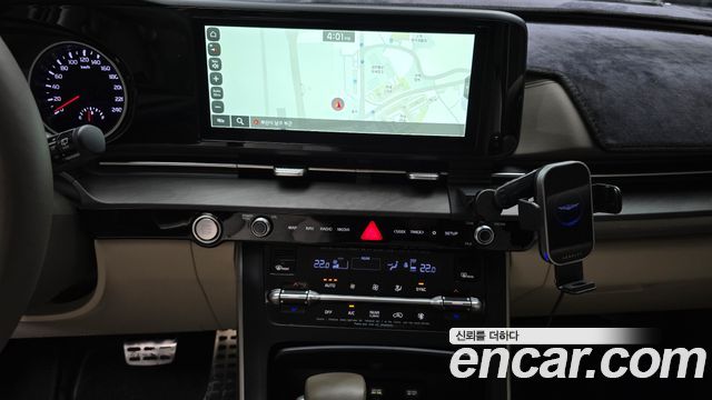 Kia Canival 2021 — photo 22