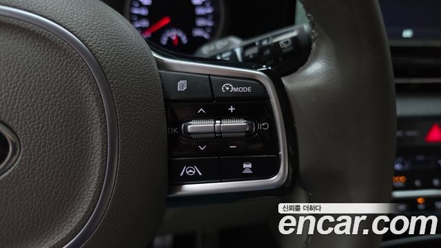 Kia Canival 2021 — photo 26