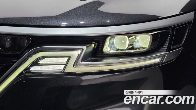 Kia Canival 2021 — photo 8