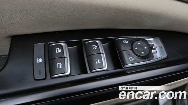 Kia Canival 2021 — photo 30