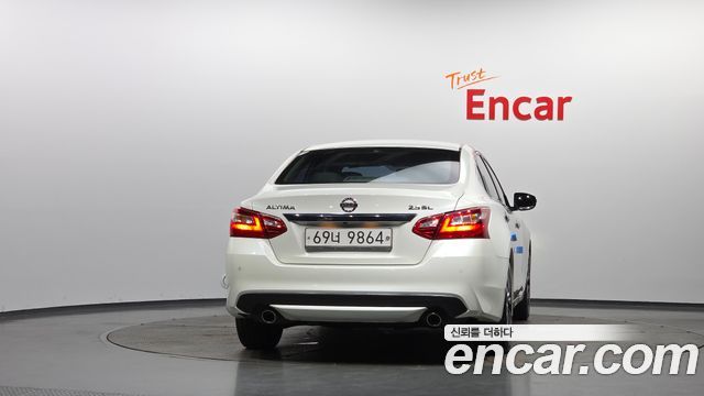 Nissan Altima 2017 — photo 4