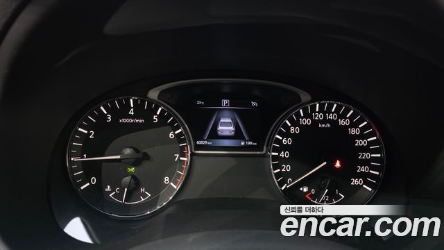 Nissan Altima 2017 — photo 8