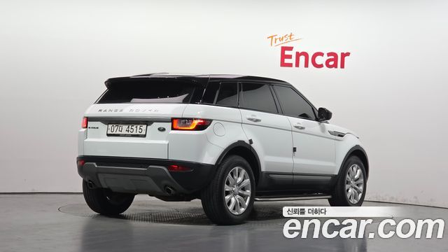 Land Rover Range Rover Evoque 2018 — photo 2