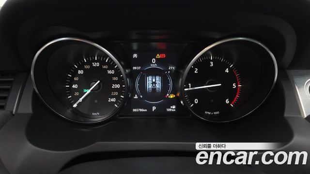 Land Rover Range Rover Evoque 2018 — photo 11