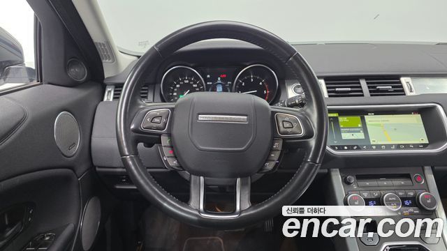 Land Rover Range Rover Evoque 2018 — photo 20