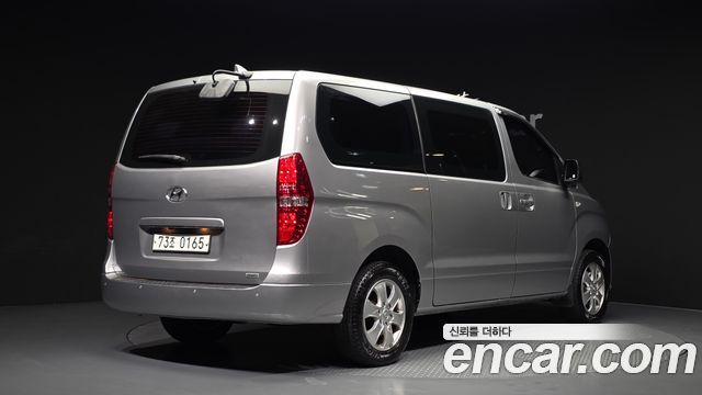 Hyundai Starex 2019 — photo 2