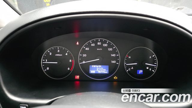 Hyundai Starex 2019 — photo 11