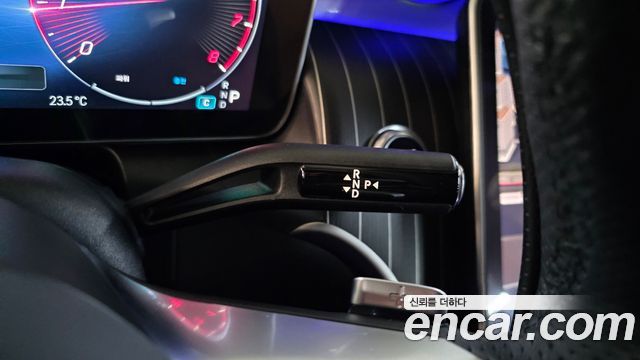 Mercedes-Benz GLC-Class 2024 — photo 12