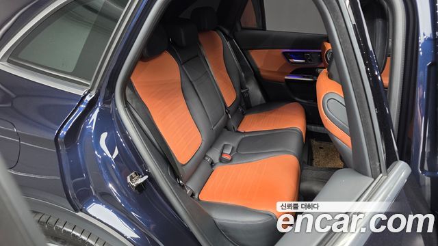 Mercedes-Benz GLC-Class 2024 — photo 17