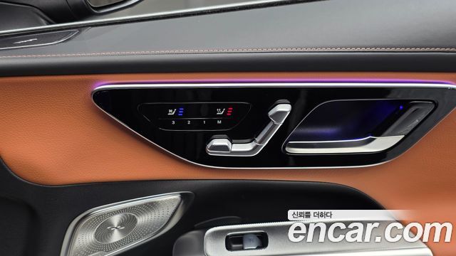 Mercedes-Benz GLC-Class 2024 — photo 24