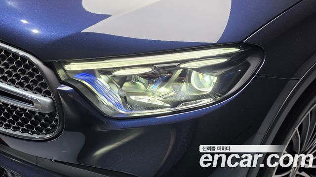 Mercedes-Benz GLC-Class 2024 — photo 8