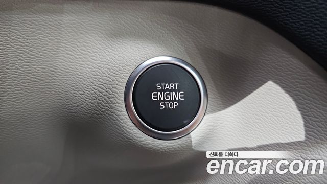 Volvo XC40 2025 — photo 29