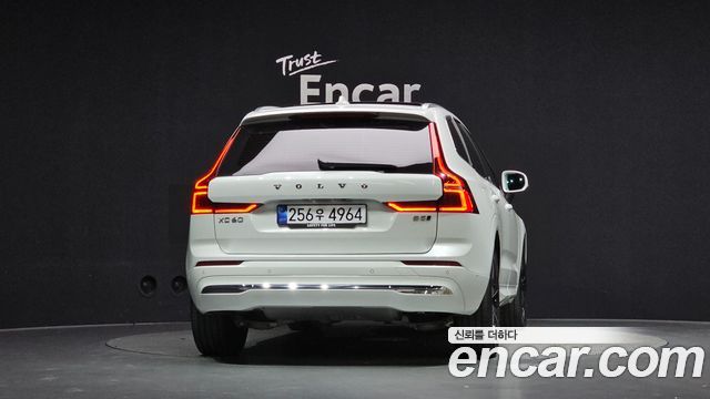 Volvo XC60 2026 — photo 4